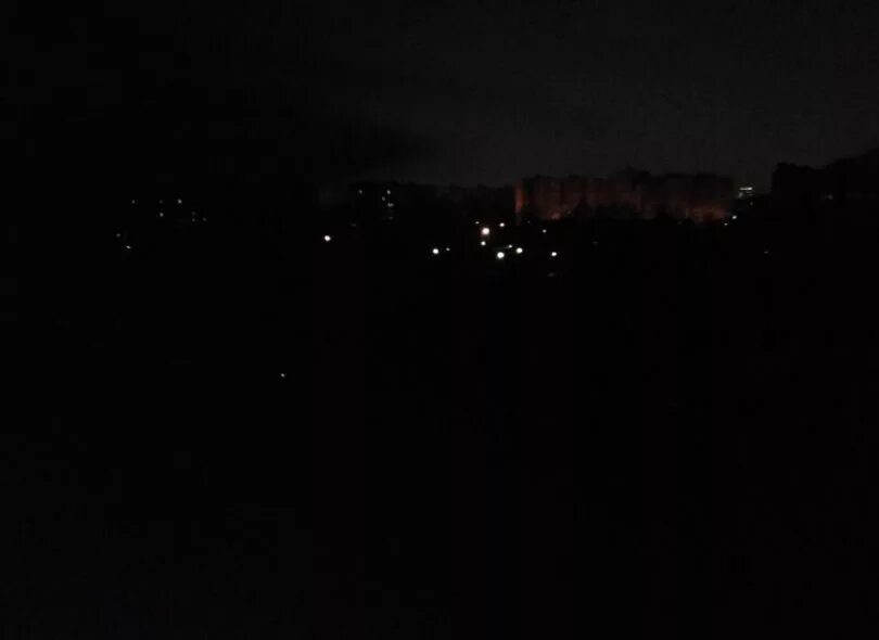 Свет в ночи. Курская без света. Пролетарский сквер курск. Подольск без света. Курская область почему нет света.