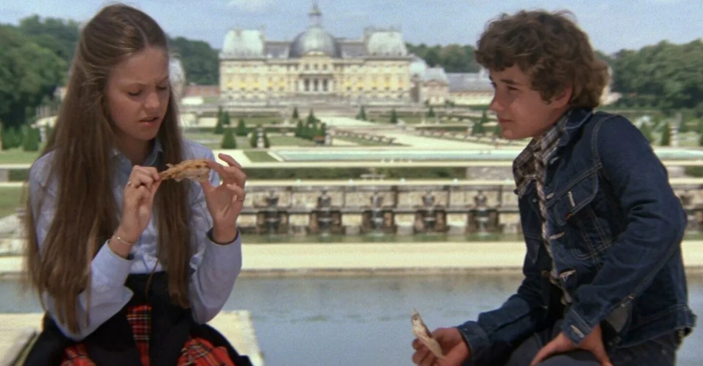 Энни мерфи шиттс крик. A little cheaper. A little cheaper. Шитс крик алексис. Кейт хадсон фильмы.