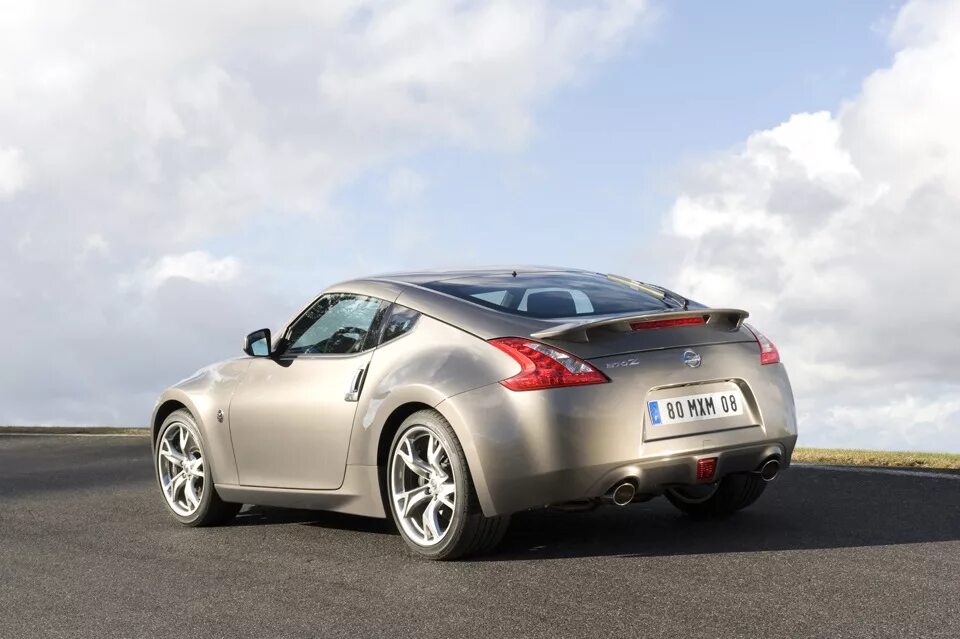 Купе NISSAN FAIRLADY Z купить по цене 1430000 ₽ в Екатеринбурге на PromPortal.Su