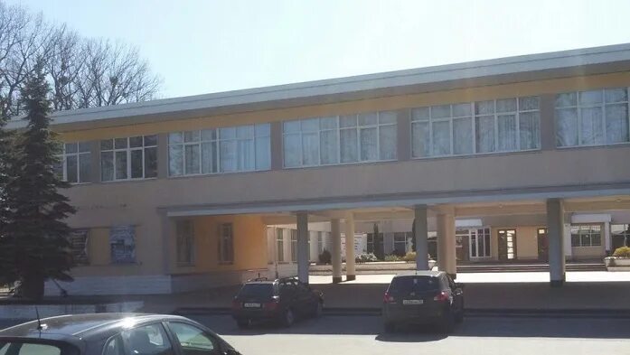 Дворец культуры железнодорожников пермь зал. Дворец железнодорожников калининград. Дворец культуры железнодорожников внутри калининград. Железнодорожная калининград дкж. Зал дкж калининграда.