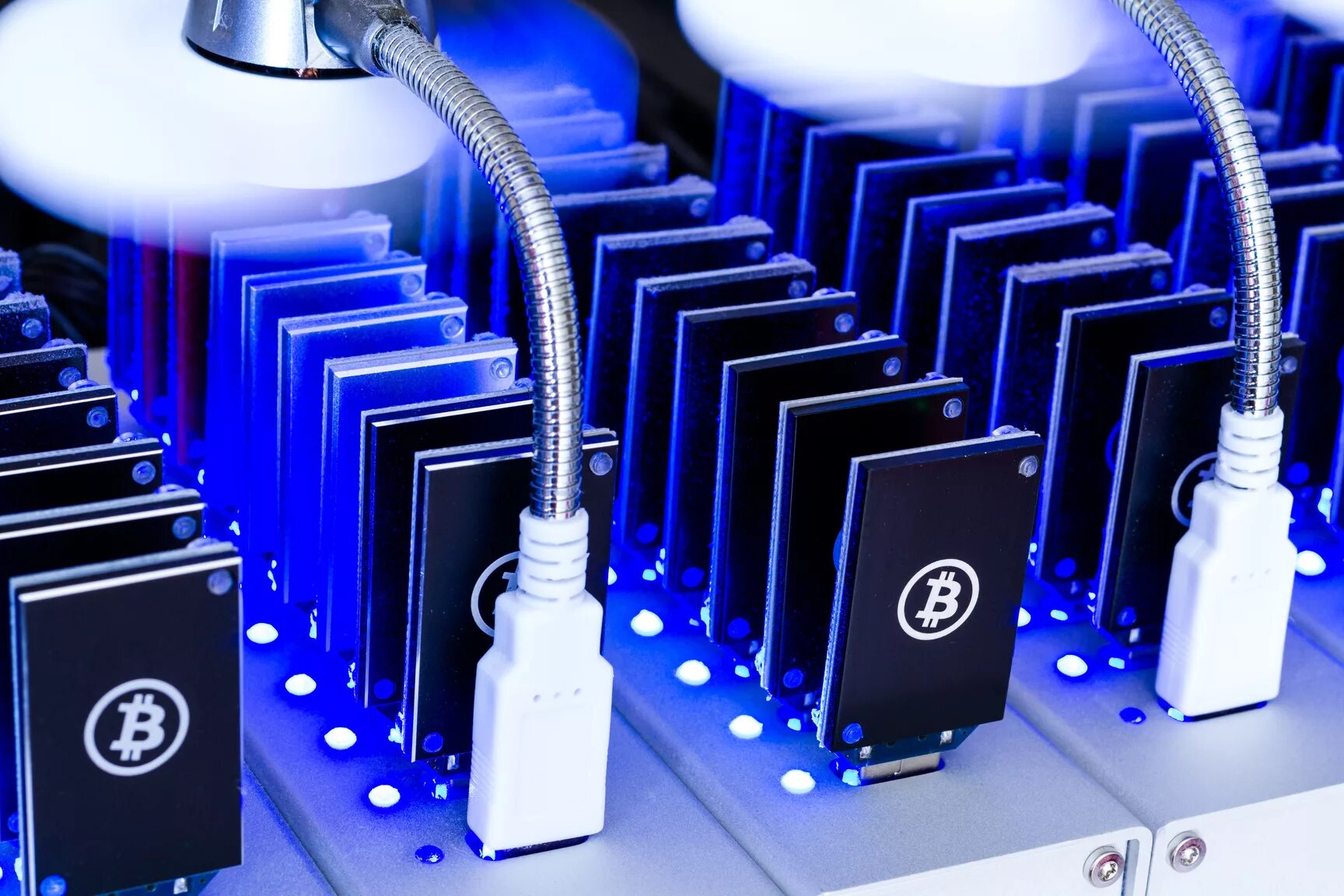 Bitcoin cloud mining. Bitcoin майнинг. криптовалютный майнинг. оборудование для криптовалюты. оборудование для добычи криптовалюты.