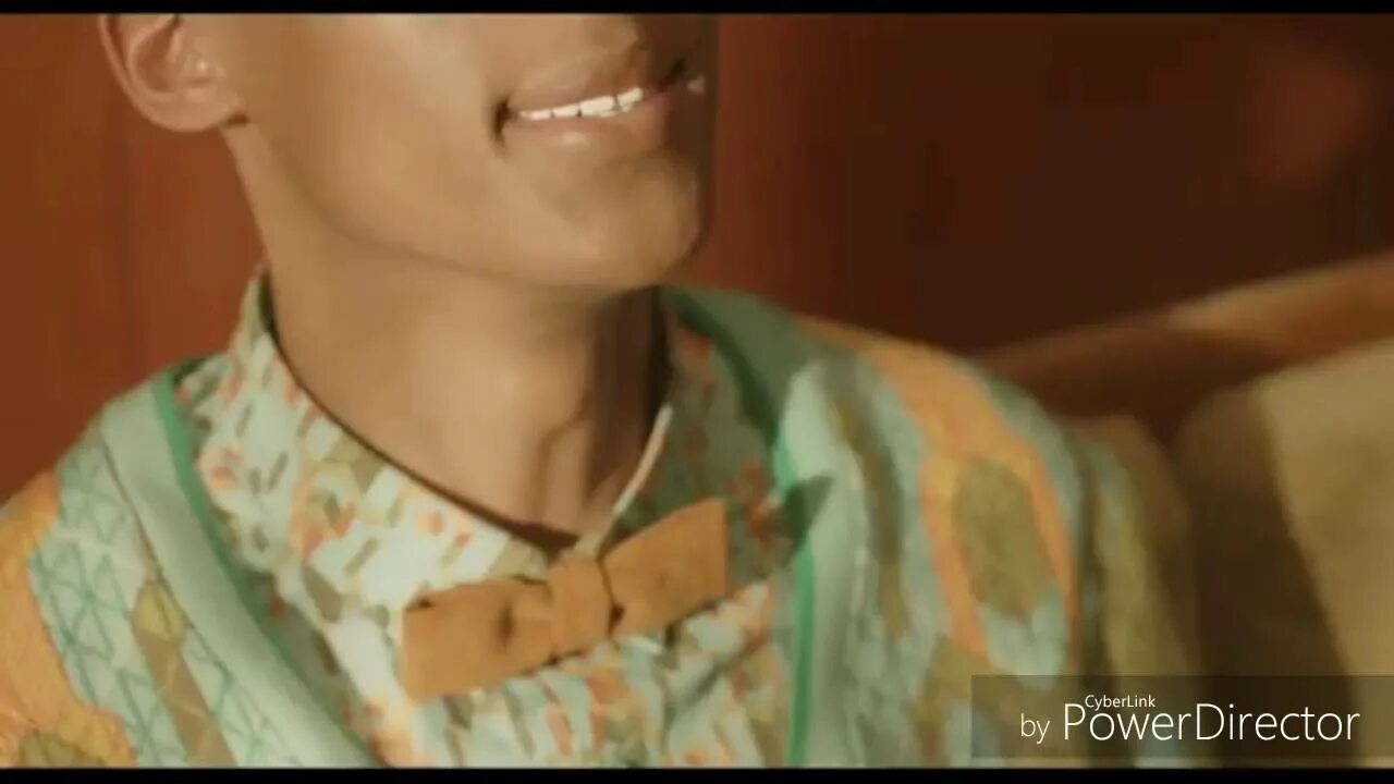 Papaoutai песня на русском. Мальчик из клипа Papaoutai. Папа утэ. Papaoutai одежда. Stromae Papaoutai обложка.