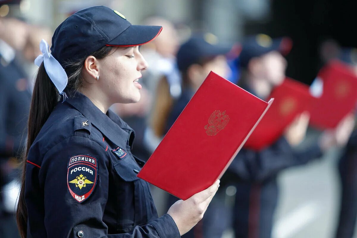 Устроиться в органы внутренних дел. Курсанты полиции. Курсанты МВД России. Университет МВД курсанты. Присяга курсантов МВД.