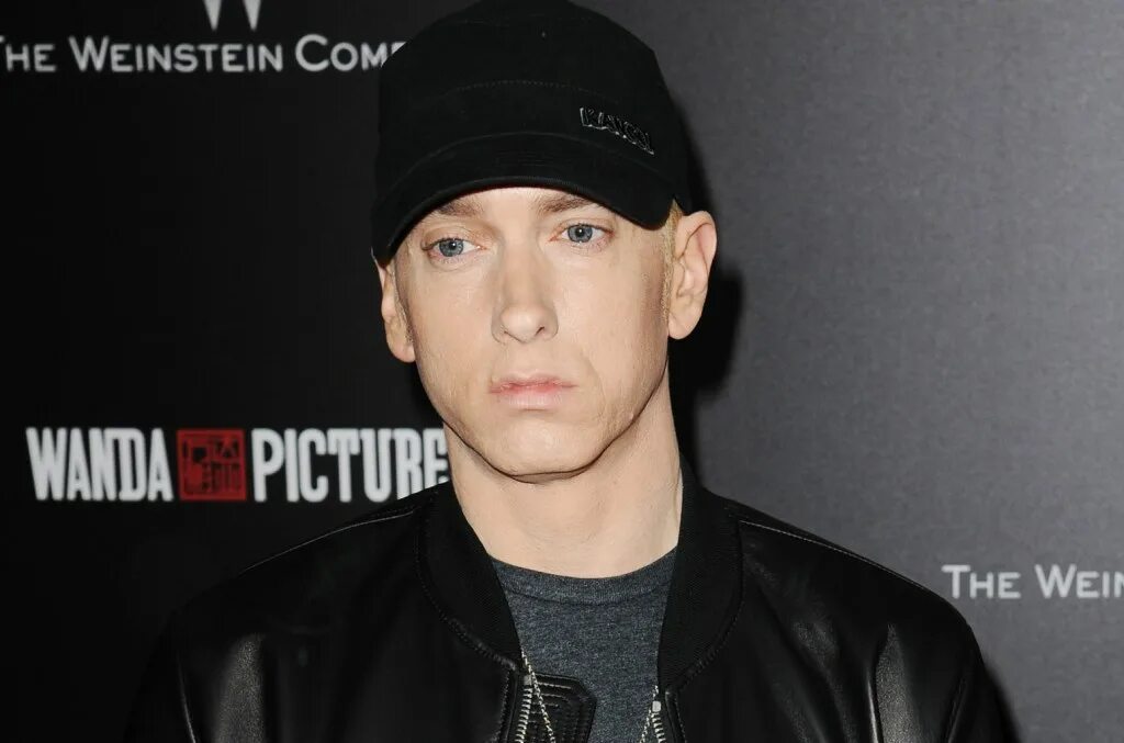 Эминем сейчас 2025 сколько лет. Eminem 2025. эминем 2015. эминем 2025. eminem сейчас 2025.