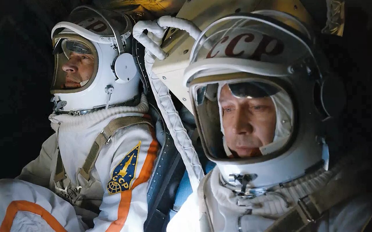 Где найти время первых. Время первых фильм 2017. полет леонова и беляева 1965. фильм о леонове в космосе. миронов в роли леонова космонавт.