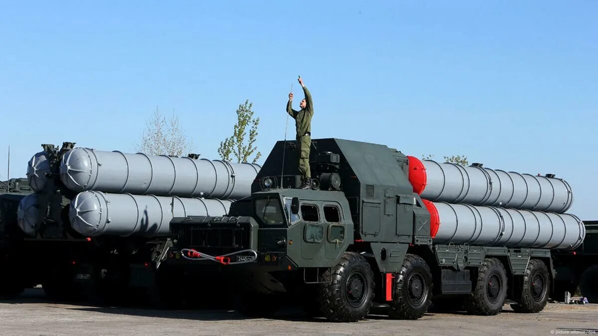 Пуск с-500. Зрс с-300. С 300 2 ракеты. С300 и с400. Зрк с-300.