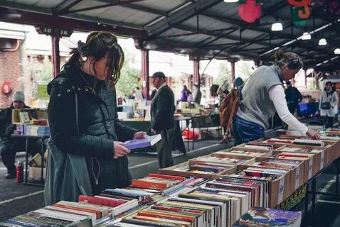 Необычная книжная ярмарка в москве