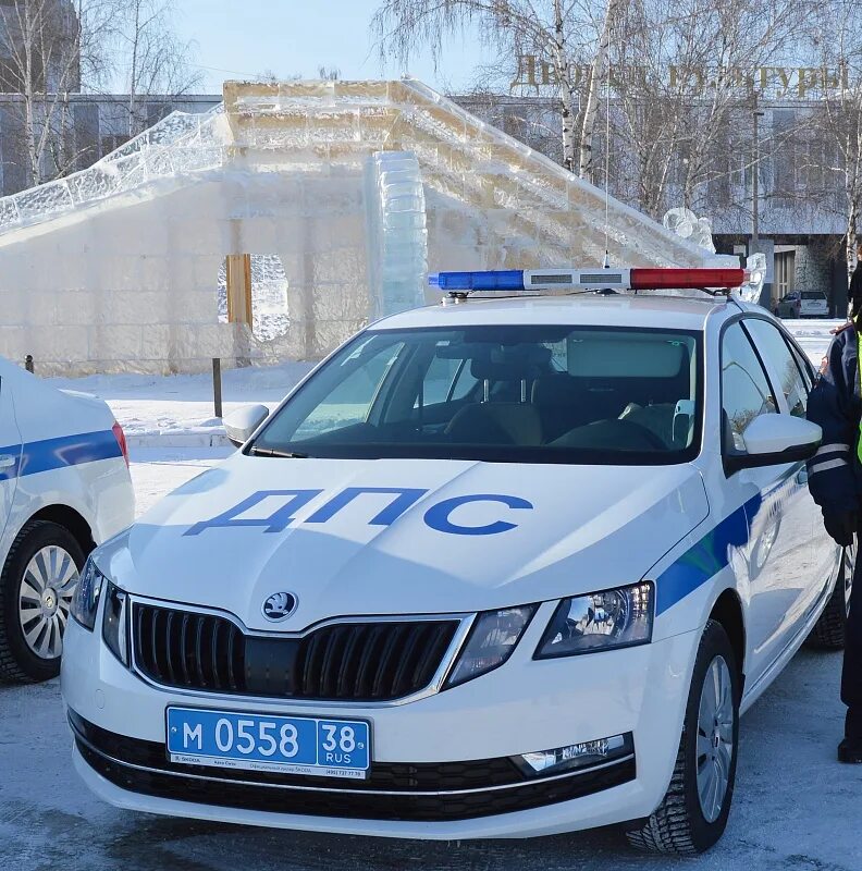 регистрация автомобиля. машина на учете. регистрация авто через госуслуги. экзамен в гаи вождение. записаться на прием в гибдд для регистрации автомобиля.