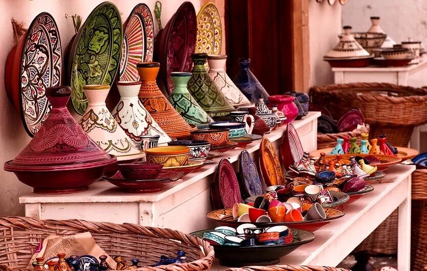 Марракеш Марокко шоппинг. Марокко посуда Национальная. Марокканский рынок в Марокко. Марокко рынок таджин.