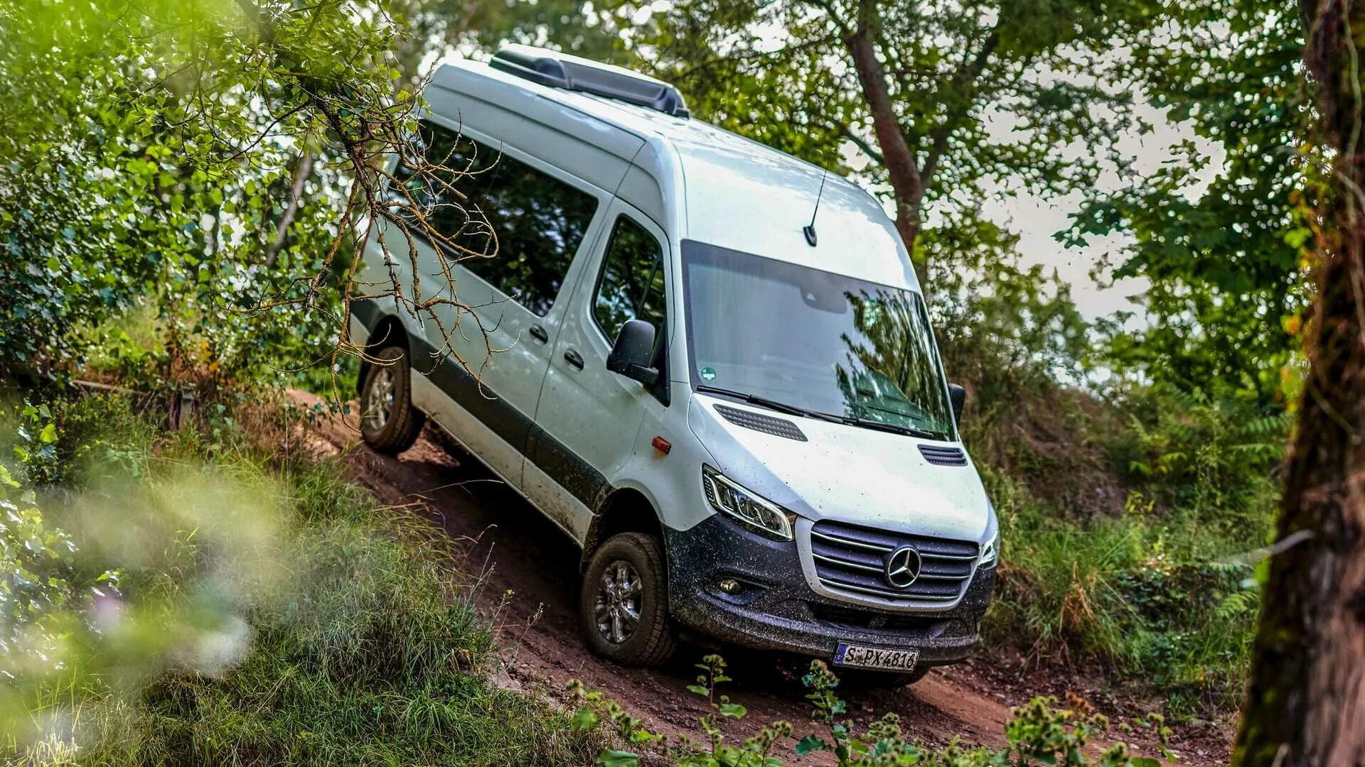 Спринтер 2023. Mercedes Benz Sprinter 2023. Мерседес Спринтер 2023 года. Мерседес Спринтер 2022 4х4. Mercedes Sprinter 2023 Rear.