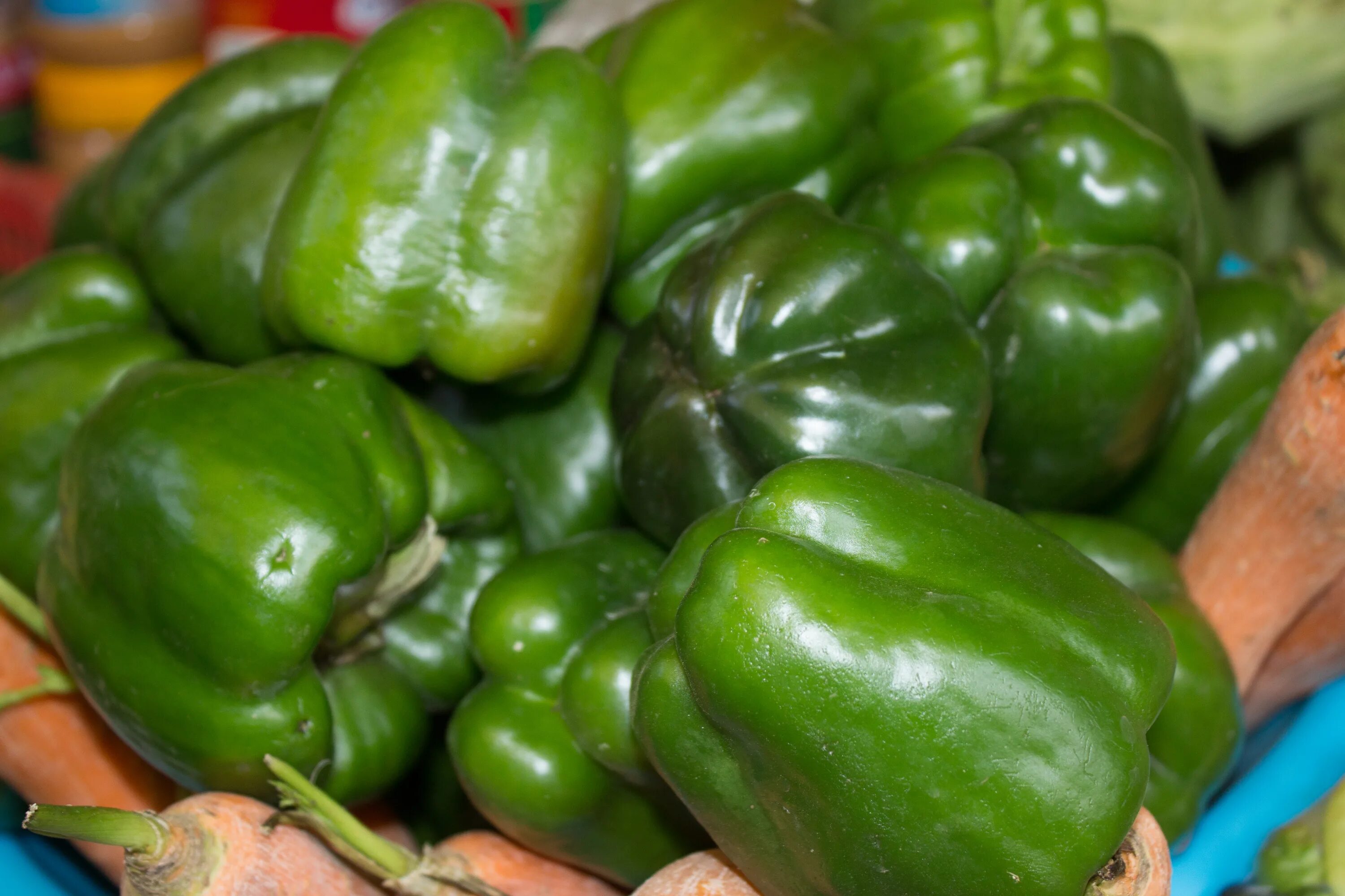 Грин Пепперс Грин Пепперс. Filled Bell Pepper. 1 Big Green Pepper. Green Bell Pepper pictures.