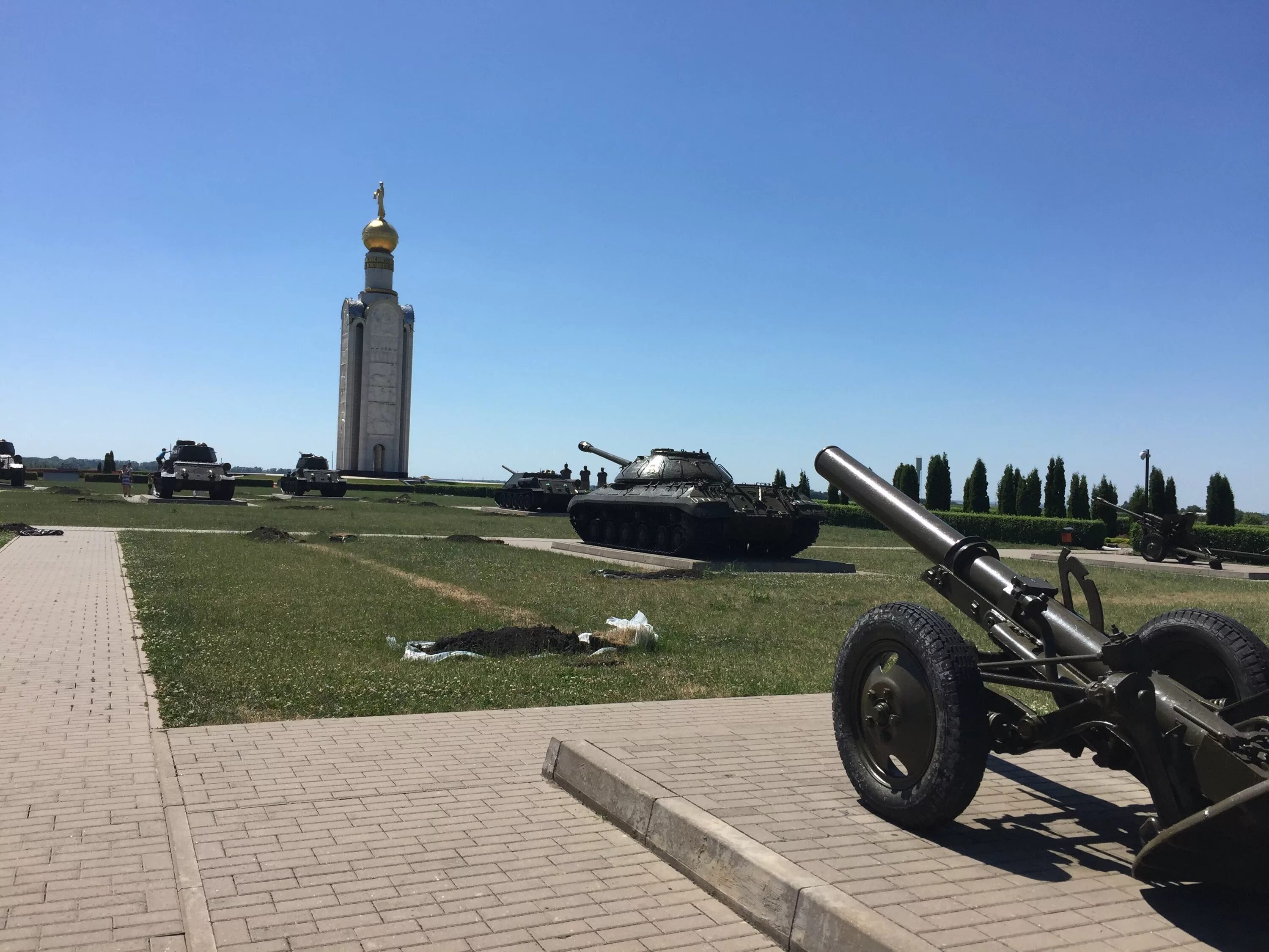 Битва прохоровка крупнейшее танковое сражение. Курская дуга прохоровское поле. прохоровское поле танковое сражение. прохоровское поле 1943. прохоровская битва танковое сражение.