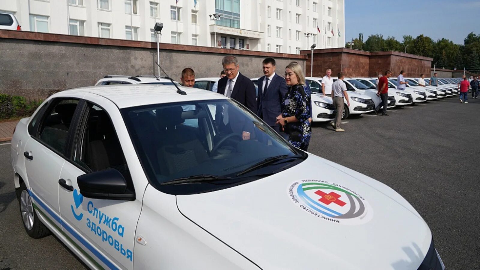 Авто новые башкортостан. Автомобили для ветслужбы. Ветеринарные машины уаз. Вольво камаз башкортостан республики башкортостан. Вручение автомобилей для медицинских учреждений татарстан.