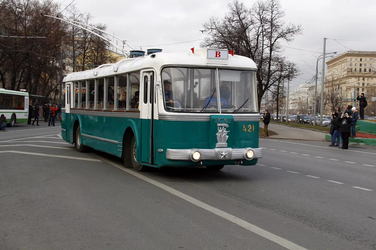 Москва в ноябре фото. Москва ноябрь 2014. Ноябрь в москве картинки. Патриарший мост 2021. Фото для инстаграм москва ноябрь.