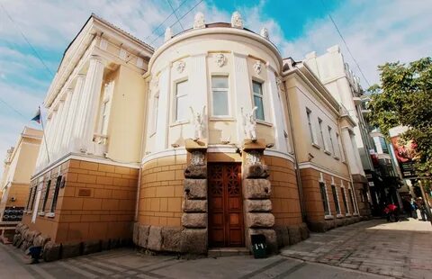 Здание владивосток