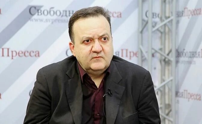 Андрей Бунич: "Правящая партия погрязла в коррупции"