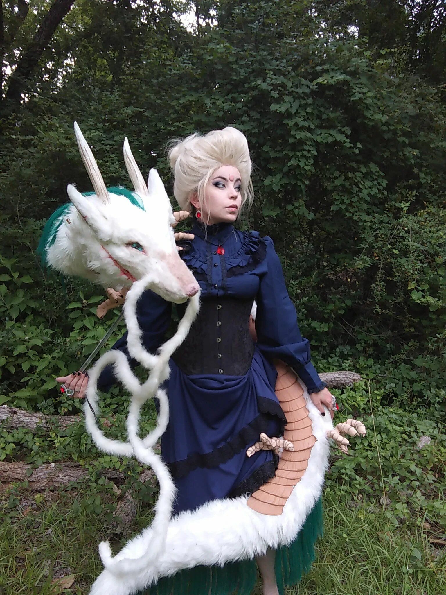 Dragon cosplay. Призрак Миядзаки косплей.