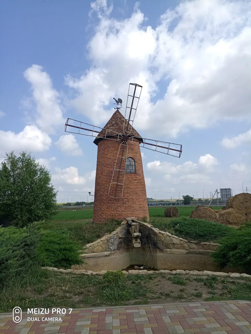 Конаково краснодарского края. Мельница Кущевская. Старая мельница Успенский район. Гостиница мельница Кущевская. Станица Дмитриевская Краснодарский мельница.