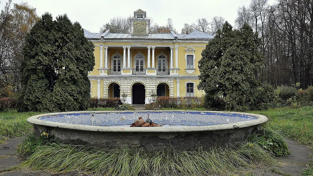 Усадьба в лосино петровском. Лосино-Петровский усадьба Брюса. Усадьба Глинки Лосино-Петровский. Монино усадьба Брюса Глинки. Усадьба Якова Брюса в Глинках.