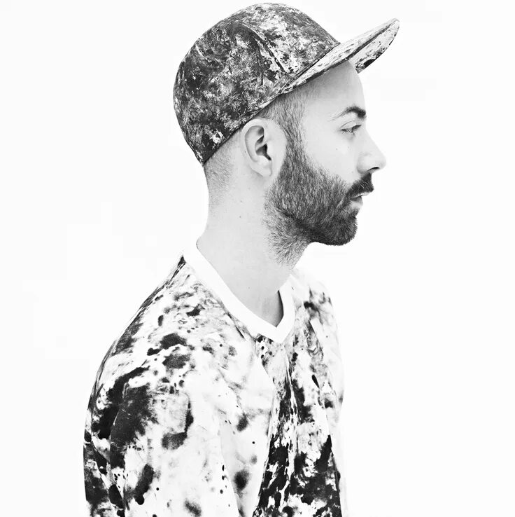Woodkid. Woodkid песни. Woodkid. Woodkid музыкант. Woodkid.