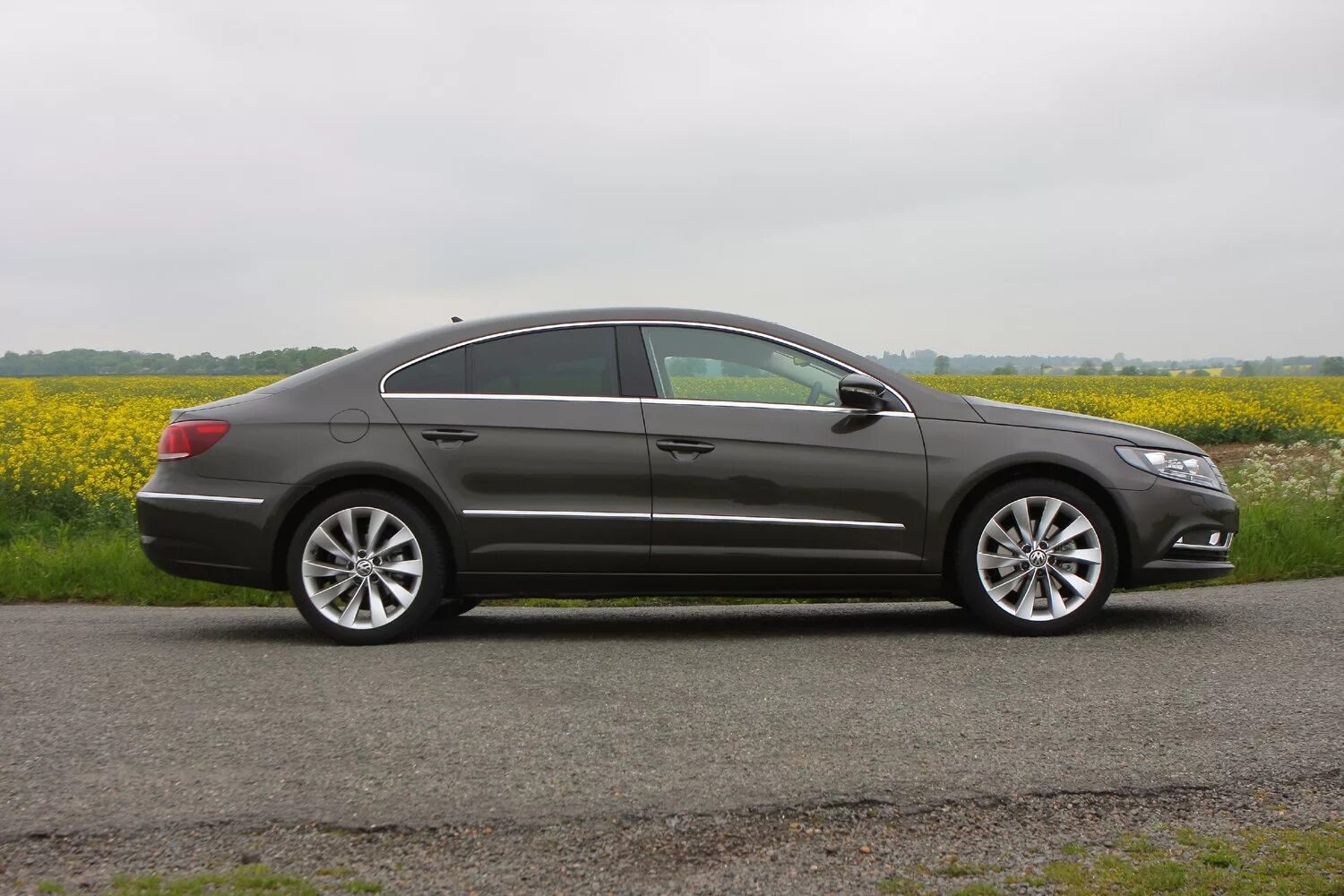 Пассат сс отзывы. Фольксваген СС 2012. Пассат СС 2012. VW Passat cc. Пассат СС 2012 коричневый.