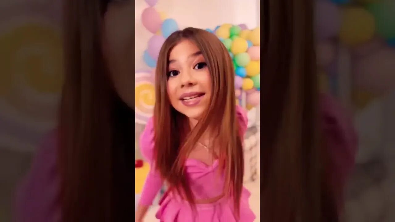 Милана хаметова встречается. Песня с днём рождения милана хаметова. Милана хаметова с мамой 2020. Песня с днём рождения милана хаметова. День рождения миланы хаметовой видео.