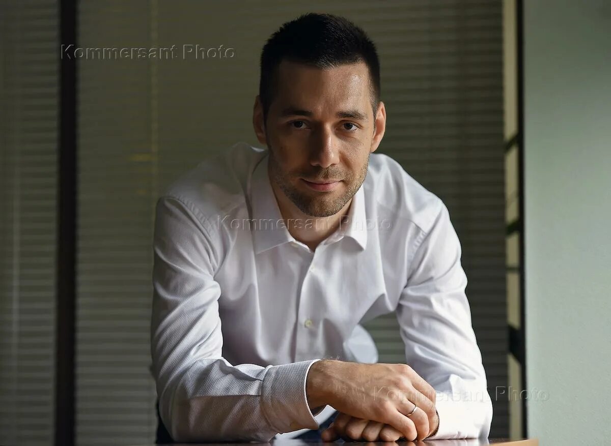 Директор айти компании. Айти специалист. Человек программист. Napoleon it челябинск юургу. Компания «napoleon it».