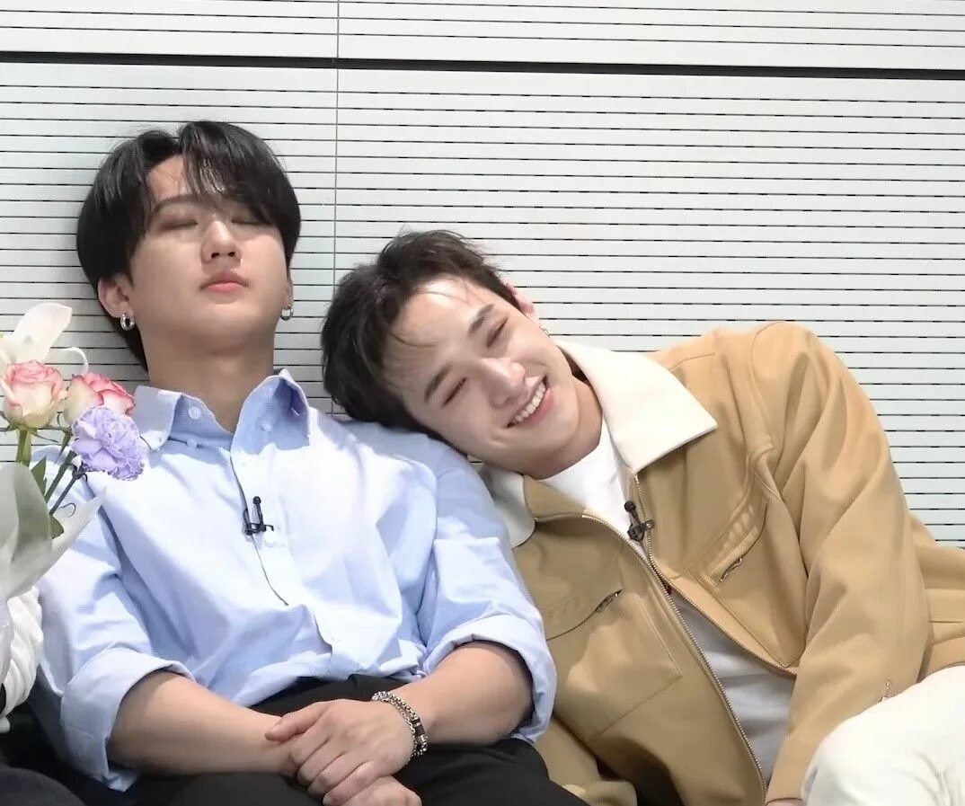 Черно белое небо. Облака перед ураганом. Tu-4. Тучать. Грозовые тучи.