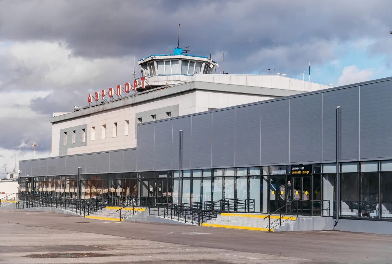 Сайт аэропорта петропавловск камчатский. Аэропорт Елизово. Аэропорт Петропавловск-Камчатский. Камчатский аэропорт Елизово. Аэропорт Елизарово Петропавловск-Камчатский.