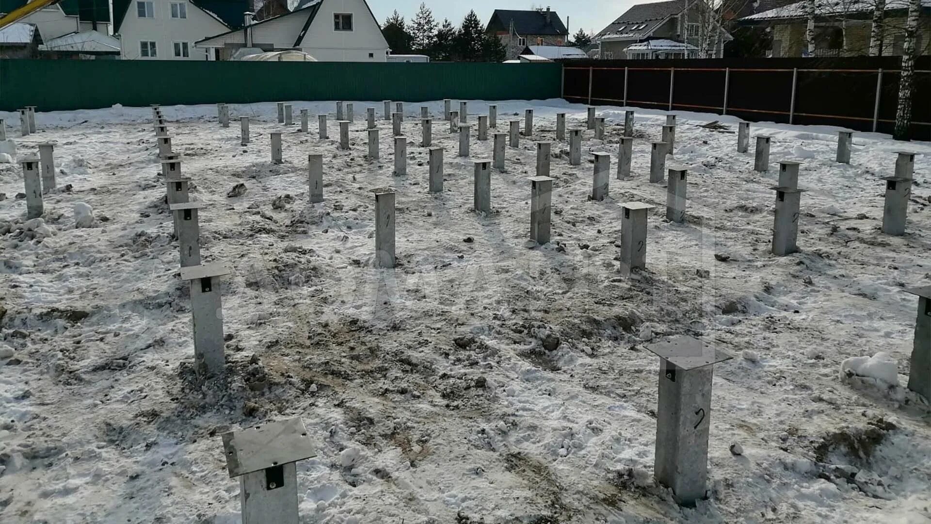 Сваи какой бетон. Фундамент из жб свай. Свая ф1 600 буронабивные сваи. Бетон без щебня для буронабивных свай. Расширитель для свай тисэ.