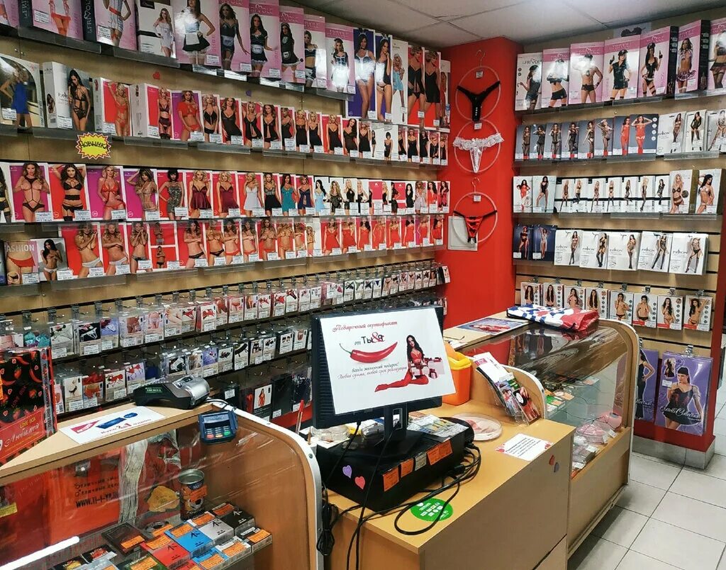 магазины по близости. точка любви магазин внутри. интимный бутик. что находится в магазине 18. что находится в магазине 18.