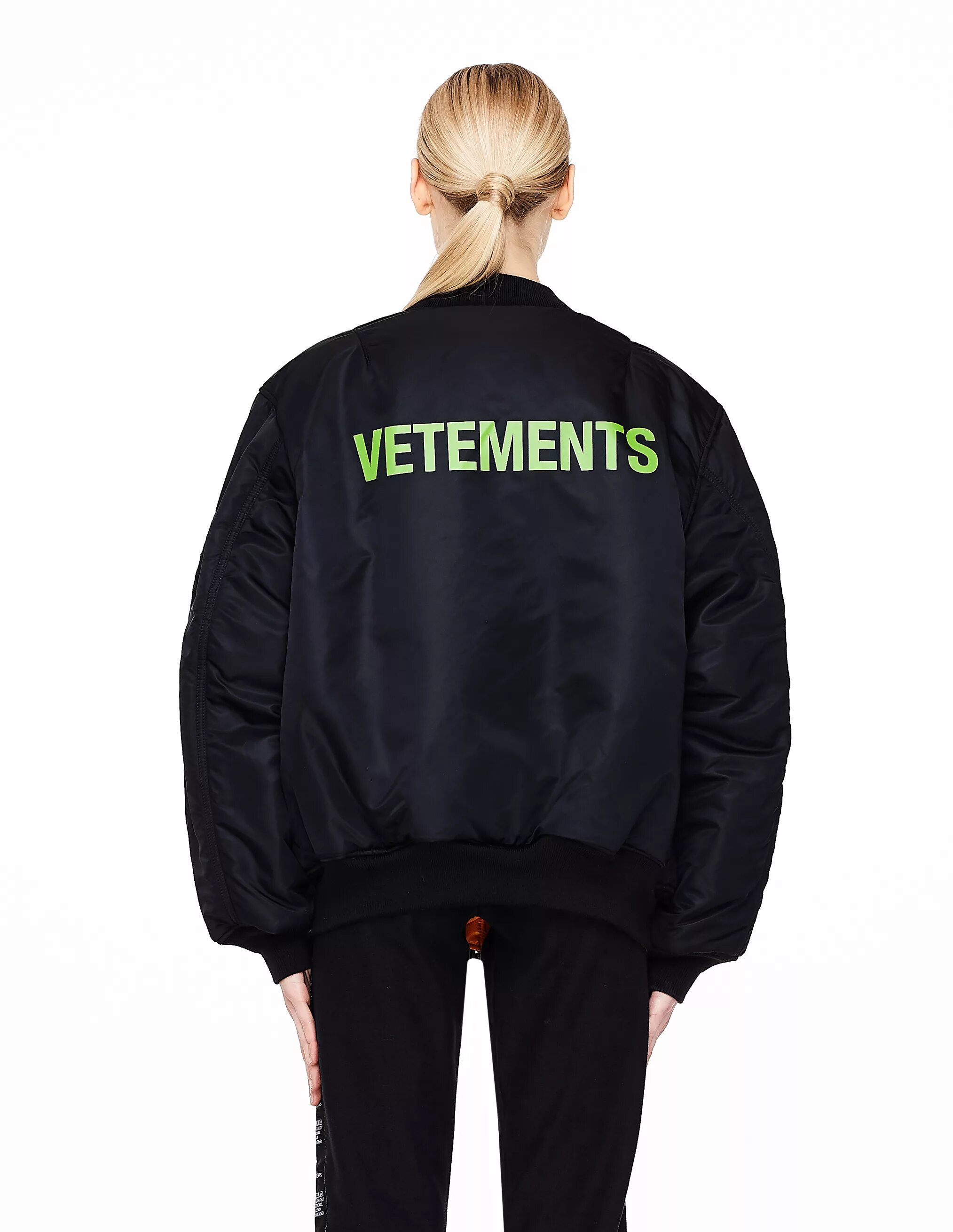 Vetements 2022 толстовка. Бомбер vetements AW-2019. Vetements Europe худи. Vetements Balenciaga худи. Ветмо hello