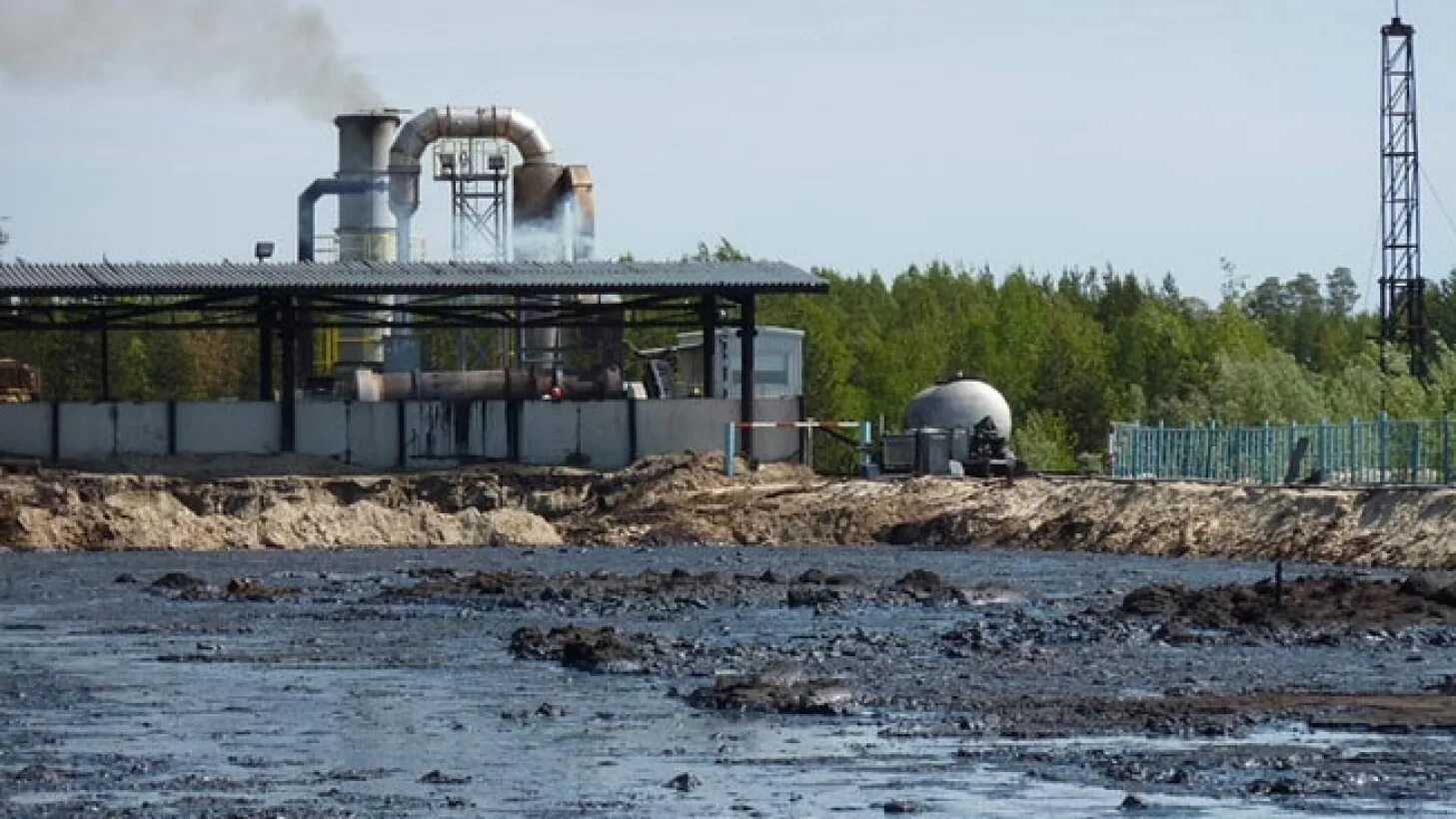 Отходы нефтепродуктов. Битум дорожный бнд 60/90. Отходы нефтепродуктов. Промышленный мусор. Загрязнение земель промышленными отходами.