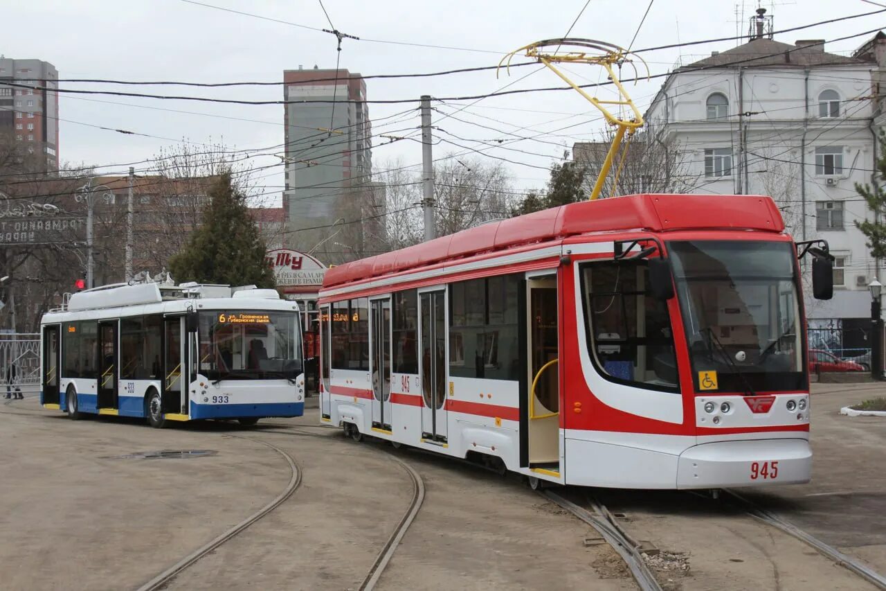 Самара работа общественного транспорта. Транспорт самара. Автобус и трамвай. Общественный транспорт самара. Тбилиси новый трамвай.