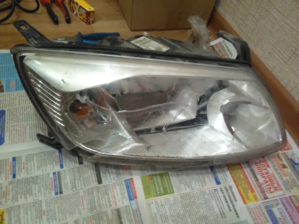 Фара лада гранта 2020. Разборка фары калина 1 стекло. Стекло на фару гранта. Стекло фары лада гранта fl. Передние фары лада гранта.