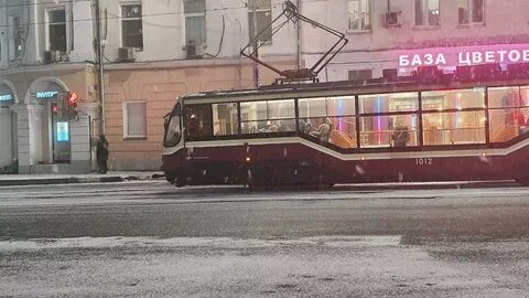 Трамвай в нижнем отказали тормоза