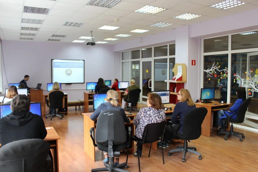 детская библиотека северск на 40 лет октября. северск библиотека. центральная городская библиотека северск. детская библиотека северск. северск библиотека.