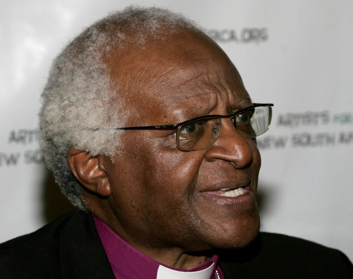 Десмонд туту. Десмонд Мпило Туту. Desmond Tutu. Десмонд Ллевелин. Десмонд Туту образование.