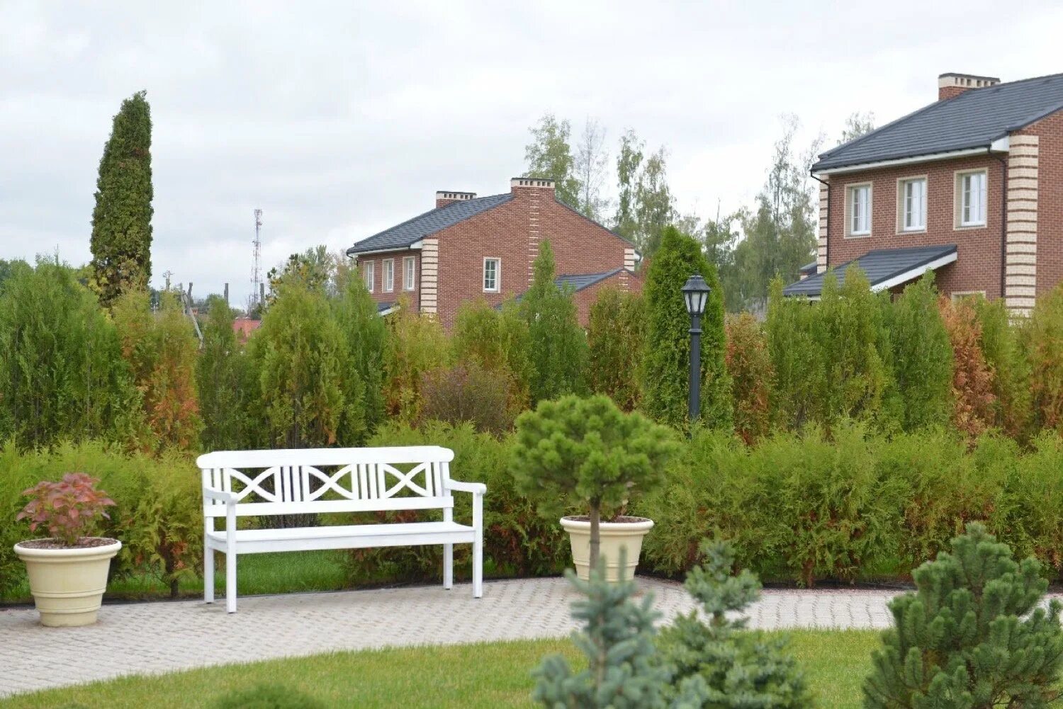 Петергоф строительный трест. Петергоф строительный трест. Кп сад времени. Английская деревня тула. Посёлок вяземскип сады чехов.