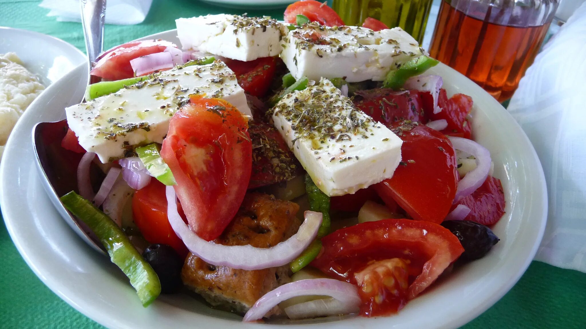 История кухни греции. Блюда греческой кухни. Греческий салат. Национальное блюдо Греции. Греческая кухня традиционные блюда.