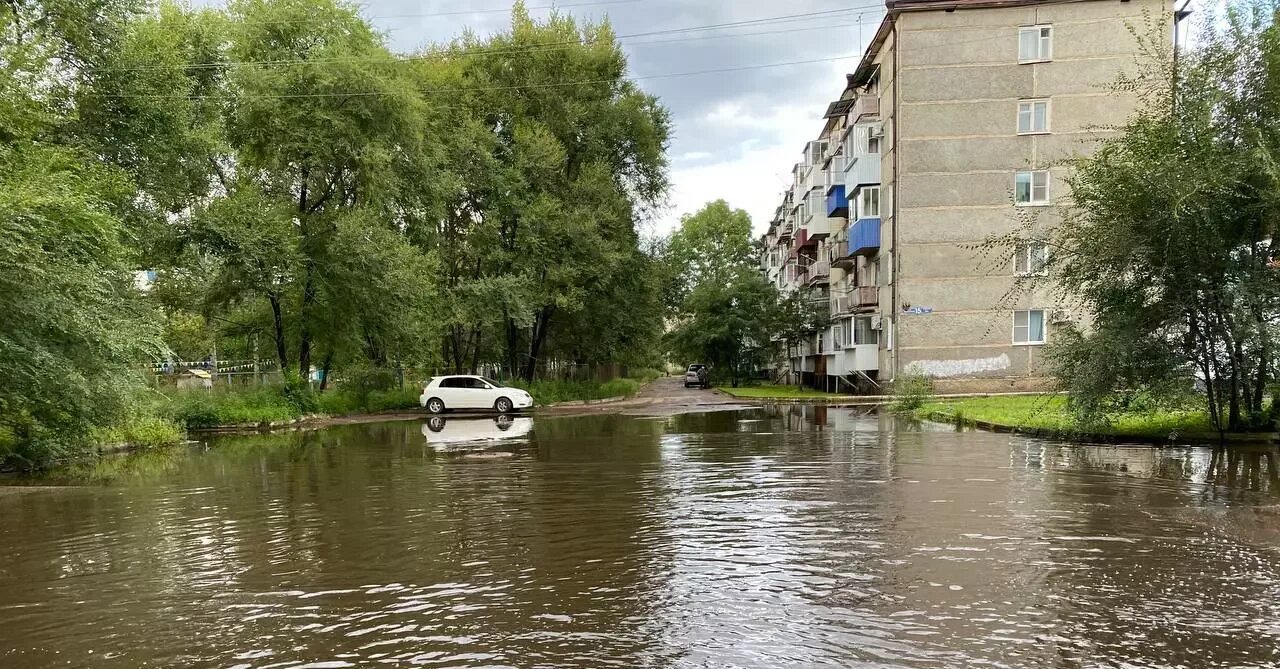 Ливень. Сильные дожди в Приамурье. Из-за сильных ливней. Биробиджан.