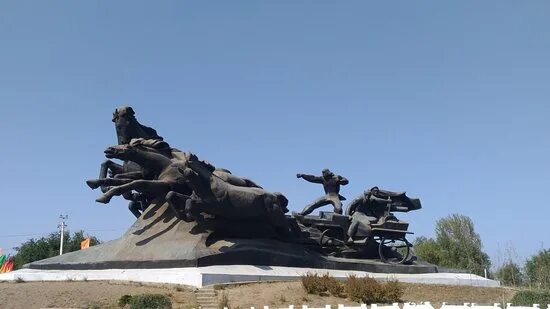 Памятник тачанке в ростове на дону фото Донская порода лошадей. Исчезающее достояние нации. Замкадочная женщина/Дела кон