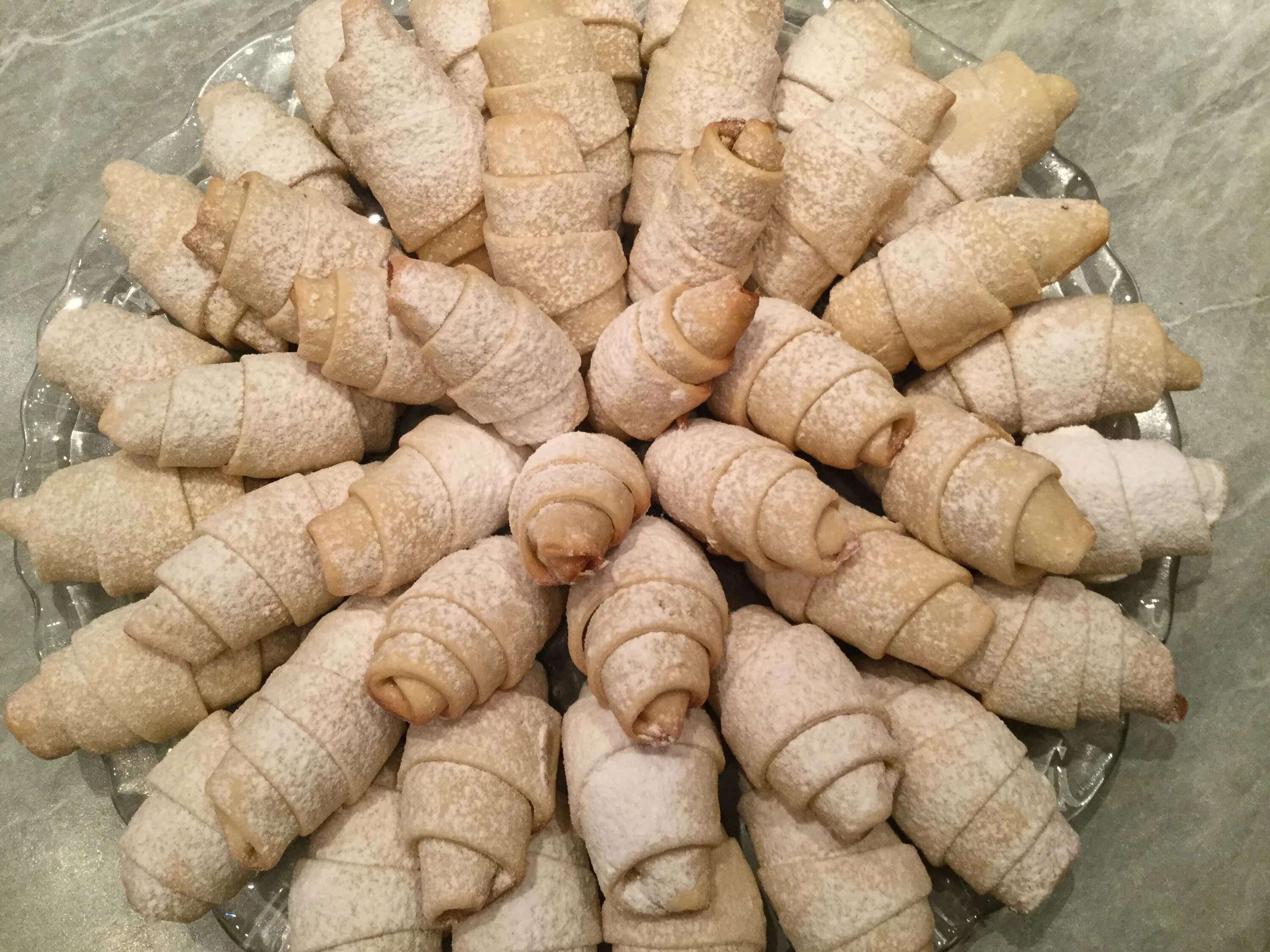 Печенье сигаретки с орехами. Печенье песочное сигаретки. Сигаретки выпечка. Рецепт сигареток. Рецепт сигареток.