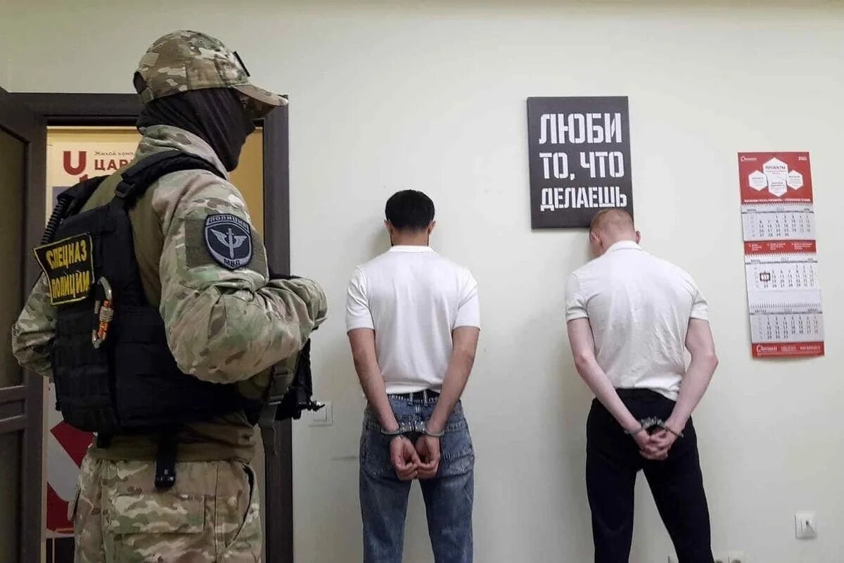 Закрыл 100 человек
