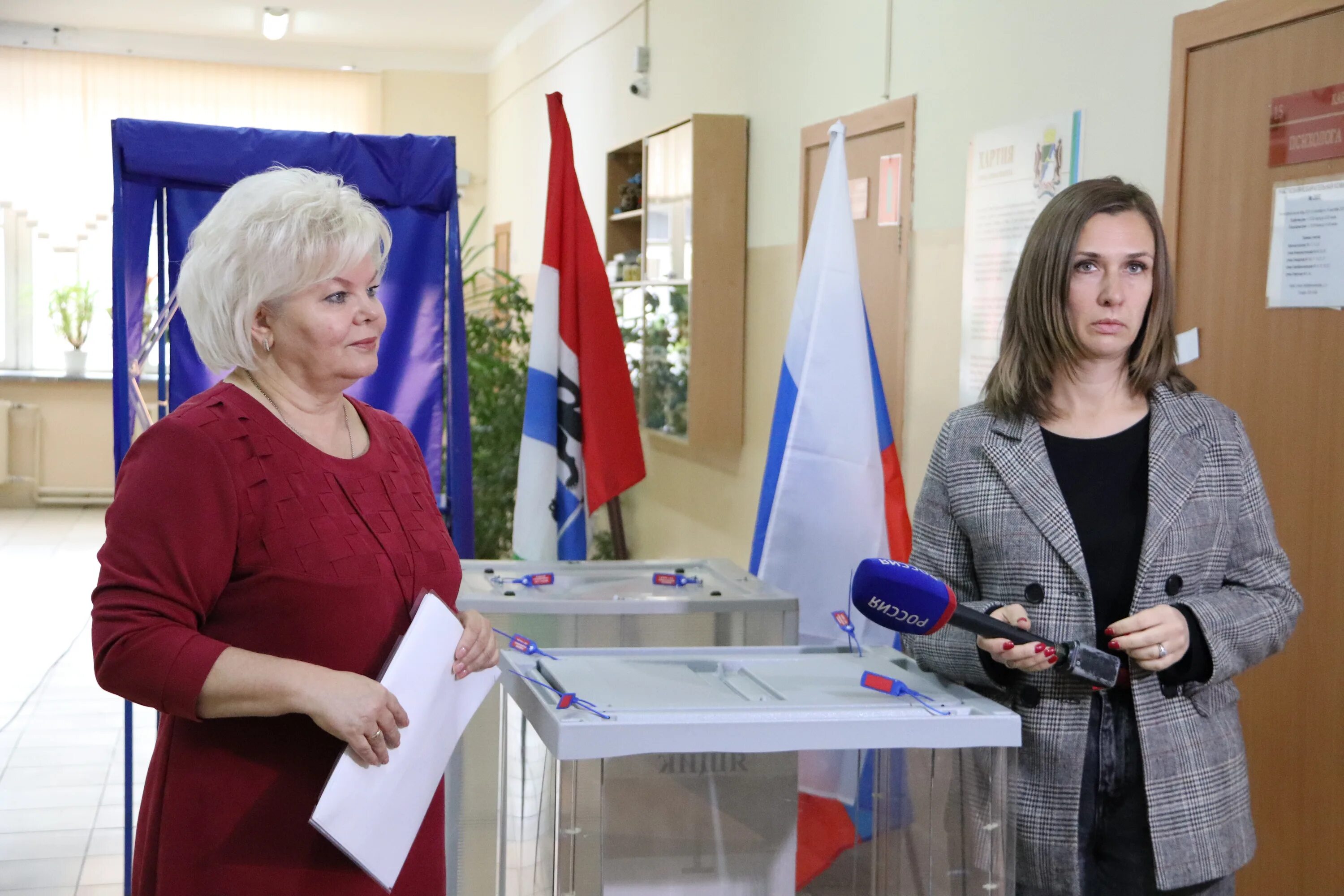 Новосибирская избирательная комиссия. Избирательная комиссия Новосибирской области фото.