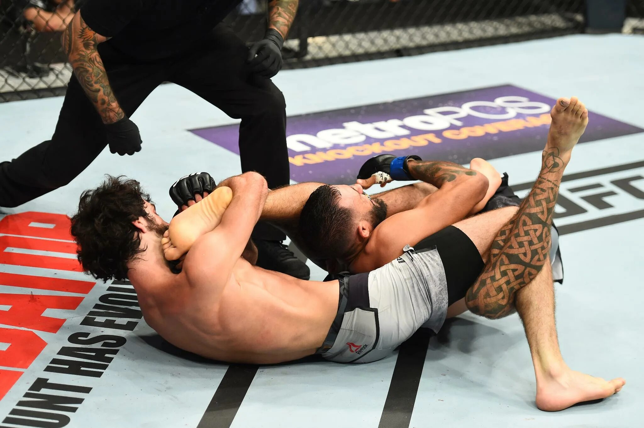 Хабиб и джим миллер. Сабмишен. Ислам махачев дэн хукер. Марат гафуров грепплинг. Самбишн.