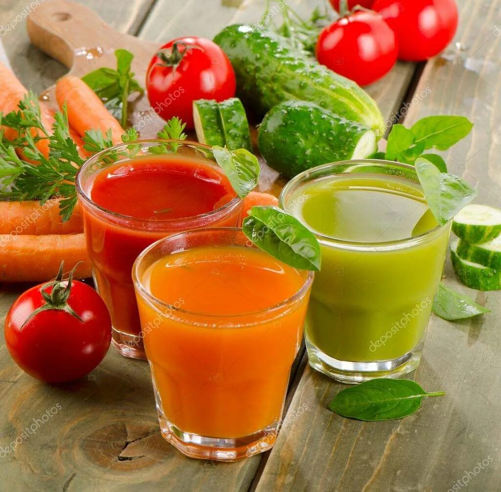 Можно сок овощи. Овощной сок. Свежевыжатый овощной сок. Фруктовые и овощные соки. Свежевыжатые фруктовые соки.