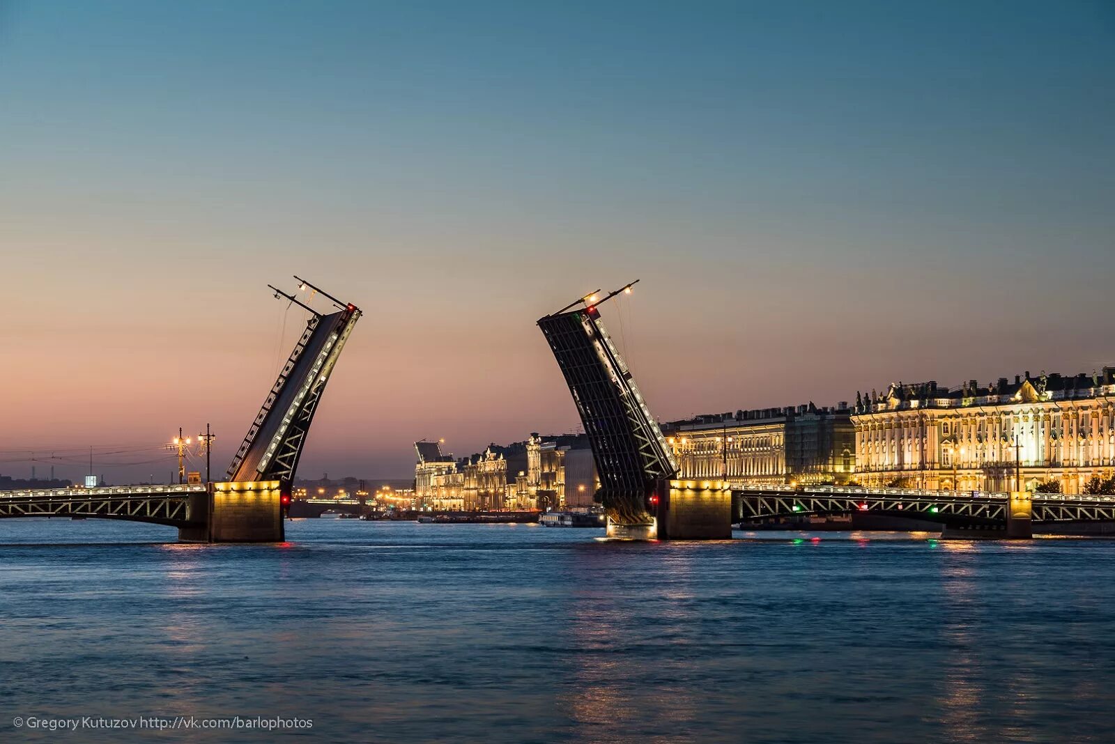 Белые ночи в санкт-петербурге период санкт петербурге. Почему белые ночи. Петербург белые ночи развод мостов. Как называется белые ночи. Белые ночи в санкт-петербурге 2022.