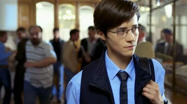 Красавчик сериал. Красавцы 2011. Саша сериал красавчик. Красавчик 2011. Фильм красавчик 2001 лерман.