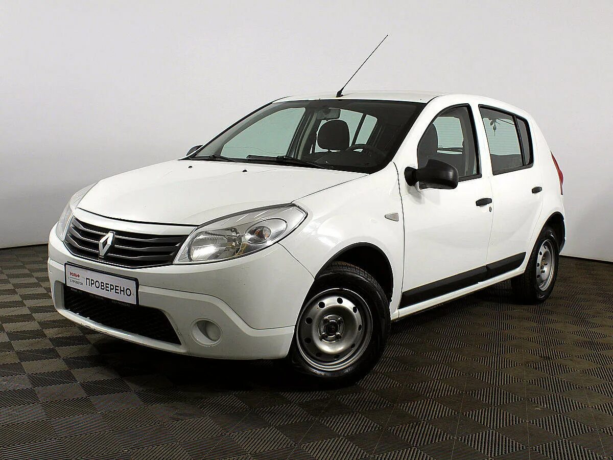 Renault большой. Renault Sandero 2010 белая. Рено Сандеро 1 белый. Рено Сандеро 2010 белый. Renault Sandero i 2010.